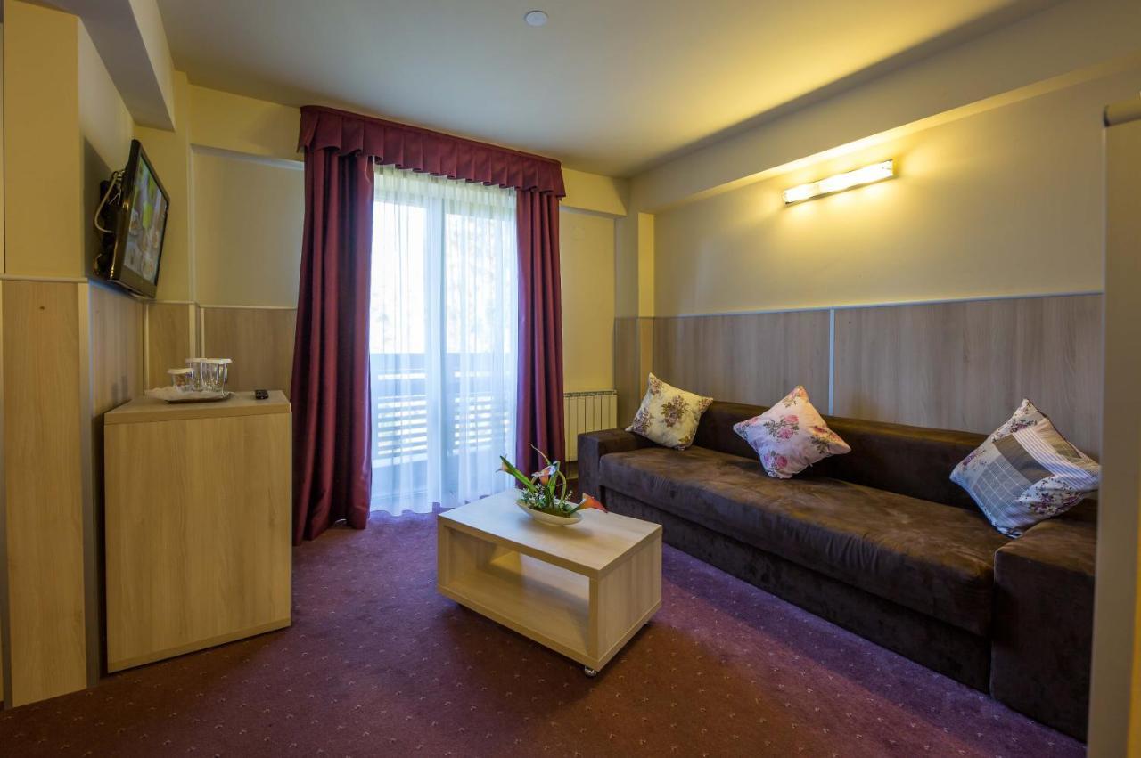 Eden Grand Resort Predeal Exteriör bild